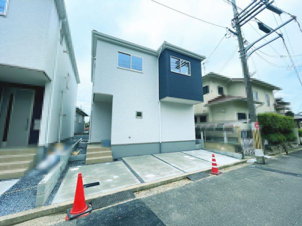 楠葉野田3丁目　新築一戸建ての外観|新しい生活にいかがでしょうか？外観はお住まいの顔になります。こだわりたいポイントですね。外壁塗装や屋根塗装のご相談も承っております。
■現地内覧・資金計画相談・住宅ローン相談もお問合せ受付中■