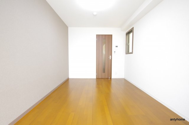 GOパレス福島　仲介手数料無料の居間・リビング