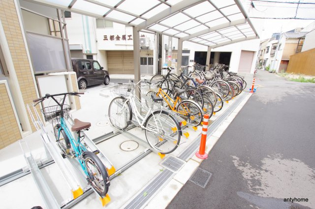 GOパレス福島　仲介手数料無料の駐車場