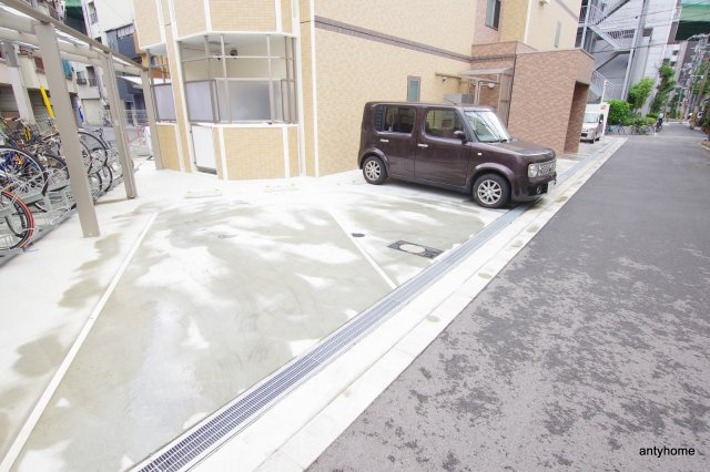 GOパレス福島　仲介手数料無料の駐車場