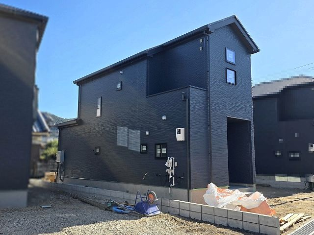 高知市介良乙-9期4棟3号棟- 新築戸建ての外観|3号棟　2025.10月：建築中