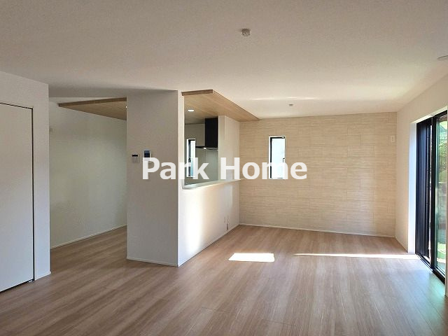 高知市介良乙-9期4棟2号棟- 新築戸建ての駐車場|2号棟　2025.10月：建築中