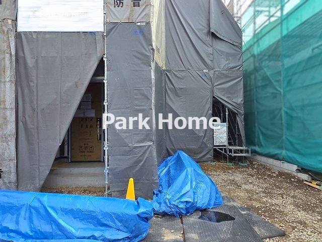 高知市介良乙-9期4棟1号棟- 新築戸建ての玄関|2号棟　2025.10月：建築中