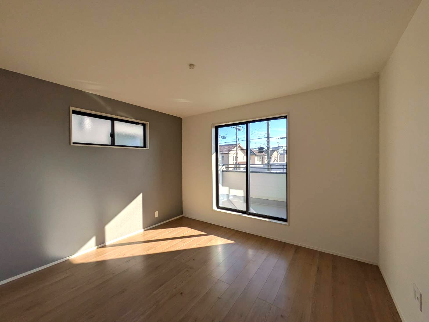 岡山市南区福島2丁目  1期②号棟の洋室|◆別角度からの2階南側洋室7.5帖の様子です。