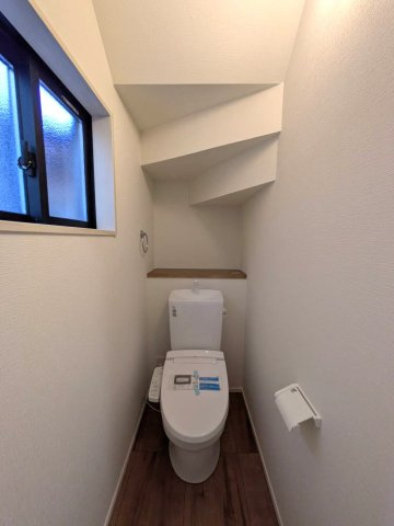 岡山市南区福島2丁目  1期②号棟のトイレ|◆1階トイレの様子です。