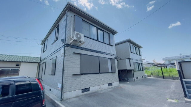 熊本市南区出仲間６丁目のアパート