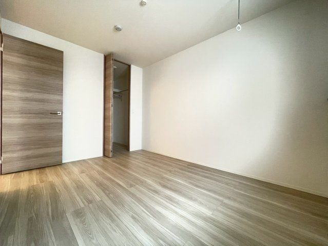 D-residence下田部A棟の洋室