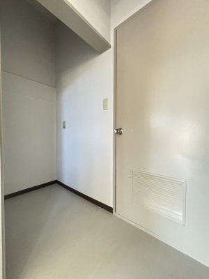 【玄関】 | とりべビル