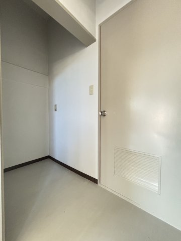 【玄関】 | とりべビル