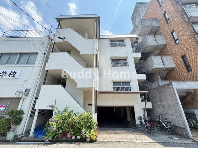 寿マンションの外観