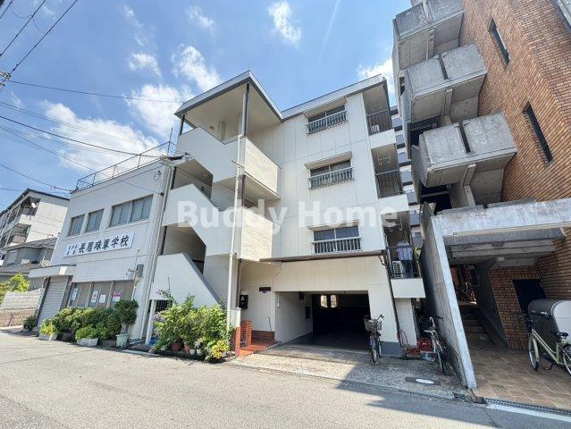 寿マンションの外観