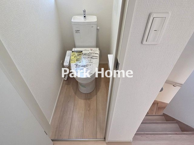 南国市大そね甲  第1-１号棟 新築戸建てのトイレ|２F:トイレ