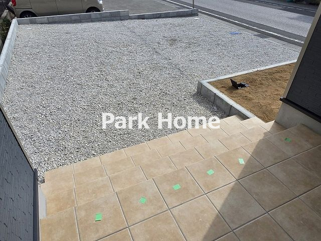 南国市大そね甲  第1-１号棟 新築戸建ての駐車場