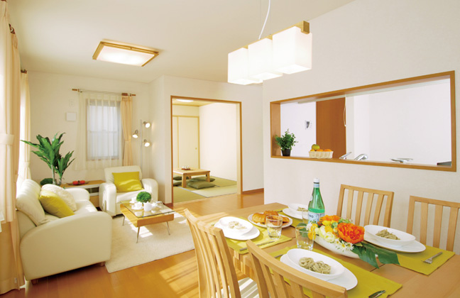 仲介手数料不要　リナージュ菊池西寺24‐１期【菊之池小・菊池南中】の居間・リビング|家族が集い、寛ぐ暮らしの空間。将来に渡って住みやすく、プランニングを重ねて設計された間取り。多くの実績で培われたノウハウを活かし、生活をしやすい動線を考え抜いた居住空間をつくります。