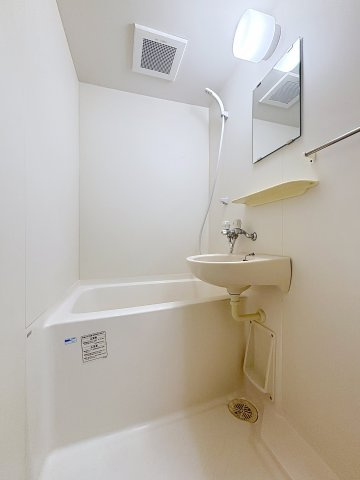 DiaMOOR旅篭町の浴室|コンパクトで使いやすいお風呂です