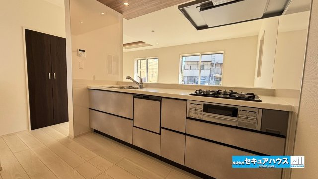 【今からご案内可能】豊明市二村台 全2棟の内観：施工例|（洗面所イメージです）
■株式会社　セキュアハウス■
住宅ローンに強く、知識、経験豊富なスタッフ在籍
お客様に寄り添い、ご成約後もサポート致します。