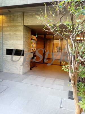 【エントランス】 | コスモグラシア根岸