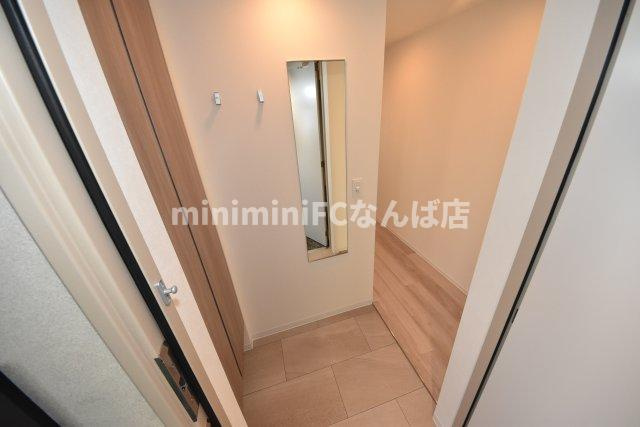 コンフォリアリヴ本町ＷＥＳＴ Ｑの玄関
