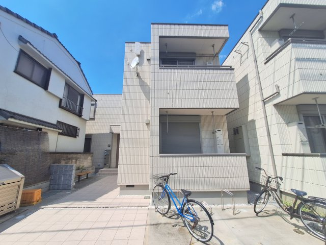 エルモソパークの外観