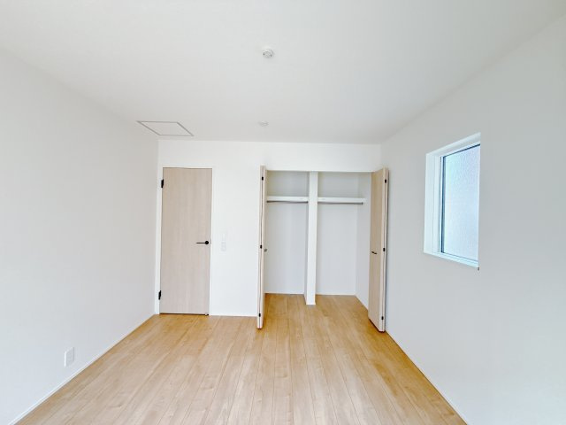 【新築戸建】高崎市日光町24-1期の洋室|子供部屋のメリットは「自立心を養うことができる」「自分で整理整頓できるようになる」そして、お子様が成長した際には「プライバシーを確保できる」といい事だらけ♪