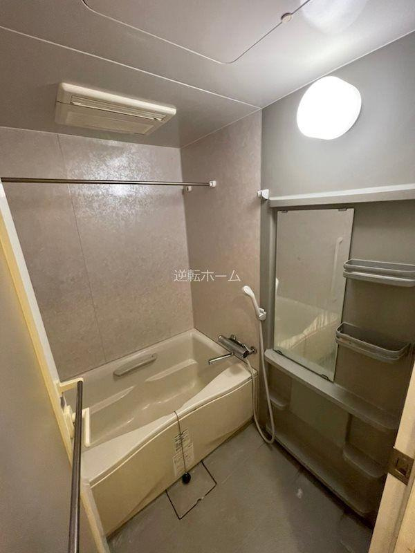 R-Court泉　名古屋市賃貸　仲介手数料無料の浴室