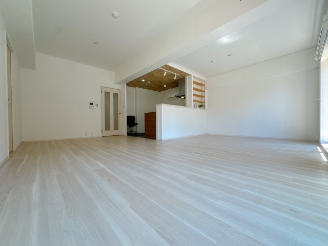 【居間・リビング】 | ライオンズマンション春日