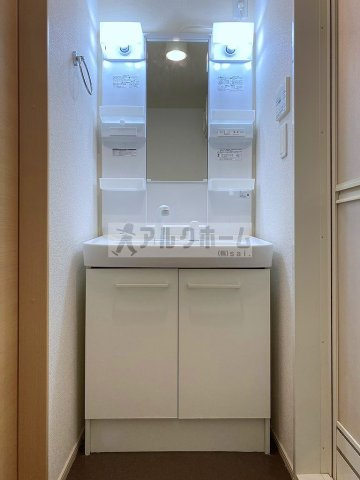 カンフォーラの独立洗面台