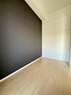 【洋室】 | セレーノ南森町