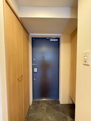 【玄関】 | セレーノ南森町