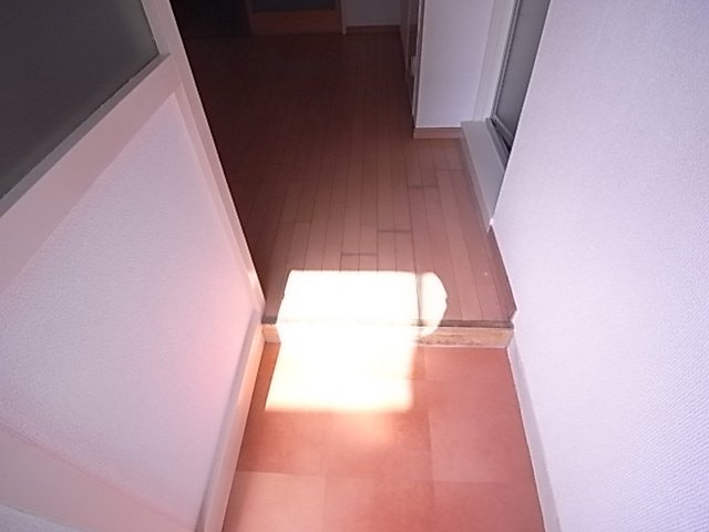 六甲林ハイツの玄関