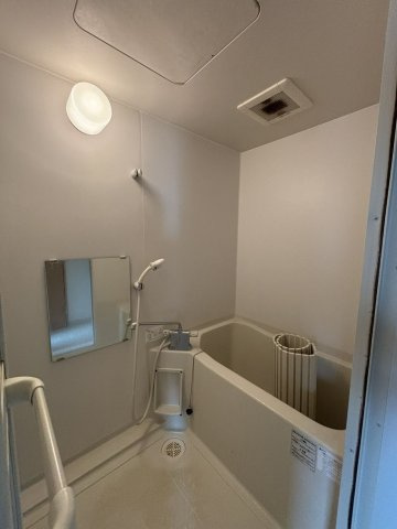 第3丸昌ビルの浴室|綺麗なお風呂です⭐︎