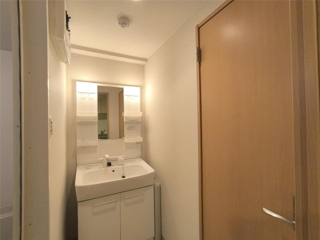 第3丸昌ビルの洗面所|広い洗面スペースです★