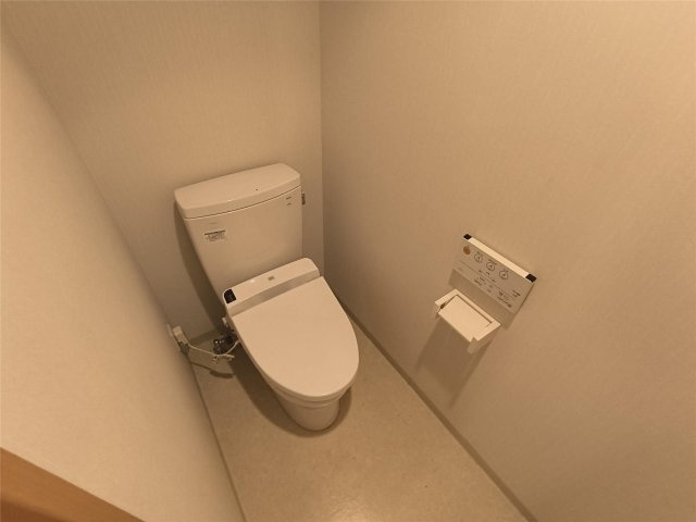 第3丸昌ビルのトイレ|嬉しい温水洗浄便座付き♪