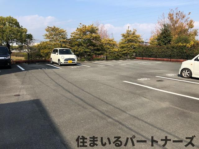 セジュール藤光Aの駐車場|カースペースがあります