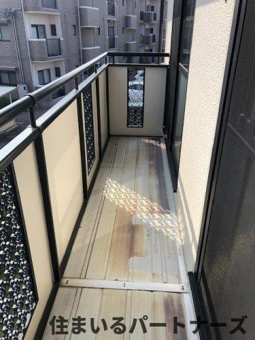 セジュール藤光Aのバルコニー|お洗濯にも便利なバルコニー付き