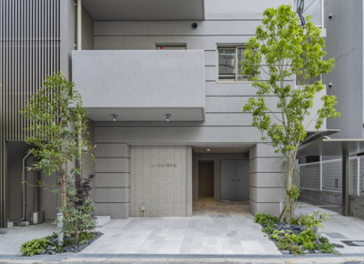 【エントランス】 | La CASA 石ケ辻 | ゆとりのあるエントランスです