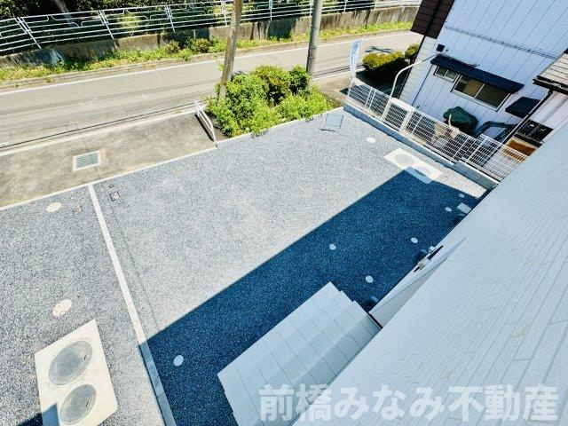 前橋市女屋町第1　２号棟(全４棟)　クレイドルガーデン　新築建売分譲の駐車場|車をお持ちの方に嬉しい駐車場付きの物件です