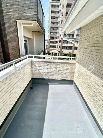 中津町一戸建のバルコニー