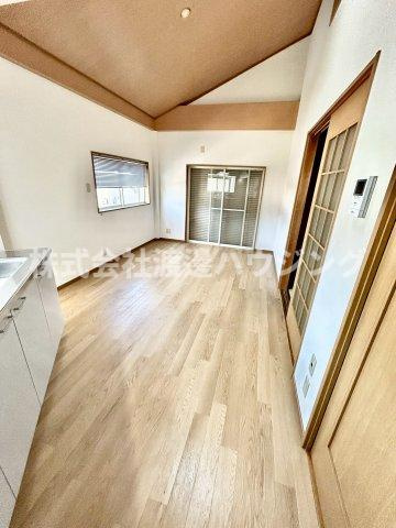 中津町一戸建の内装