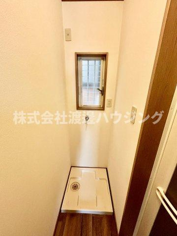 中津町一戸建の設備|室内洗濯機置場