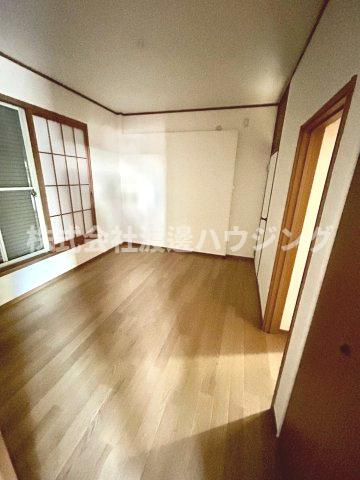 中津町一戸建の寝室