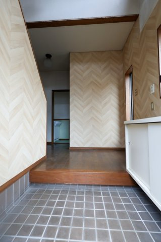 Reno WaKaBa IIIの玄関