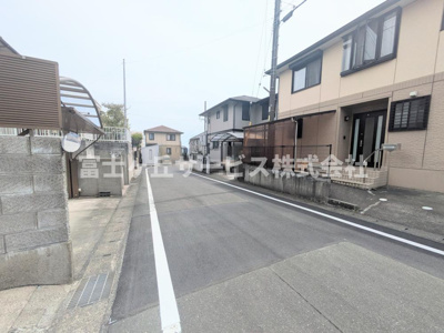 【前面道路含む現地写真】 | 浜松市浜名区内野台2丁目 中古戸建て | 前面道路です