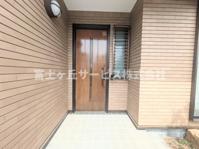 【エントランス】 | 浜松市浜名区内野台2丁目 中古戸建て | エントランスです