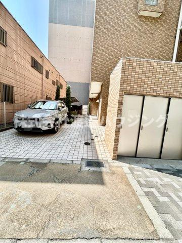 第7アローズ江坂公園の駐車場