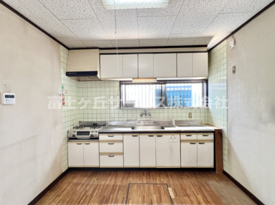 【キッチン】 | 沼津市大塚 中古戸建て | キッチンでお料理をお楽しみください