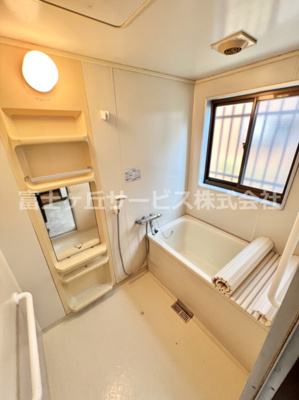 【浴室】 | 沼津市大塚 中古戸建て | 落ち着いた空間のお風呂です