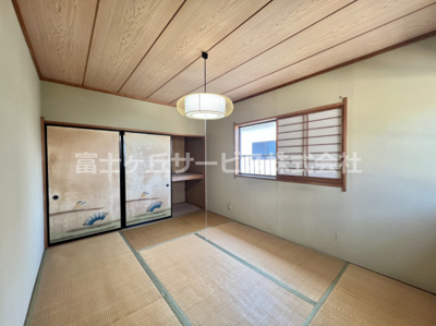 【和室】 | 沼津市大塚 中古戸建て | 約7.4帖の和室です