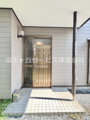 【エントランス】 | 沼津市大塚 中古戸建て | エントランスです