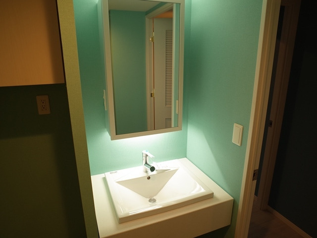 THE APARTMENT HAKATAの洗面所